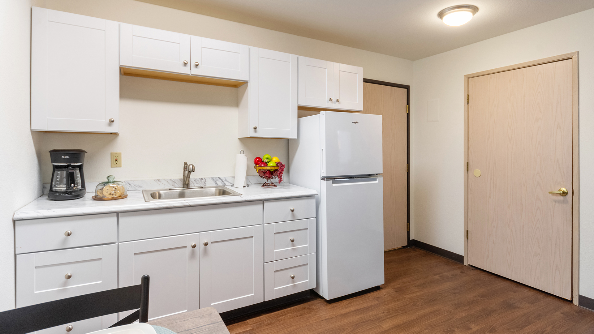 Holiday Willow Park apartment kitchenette