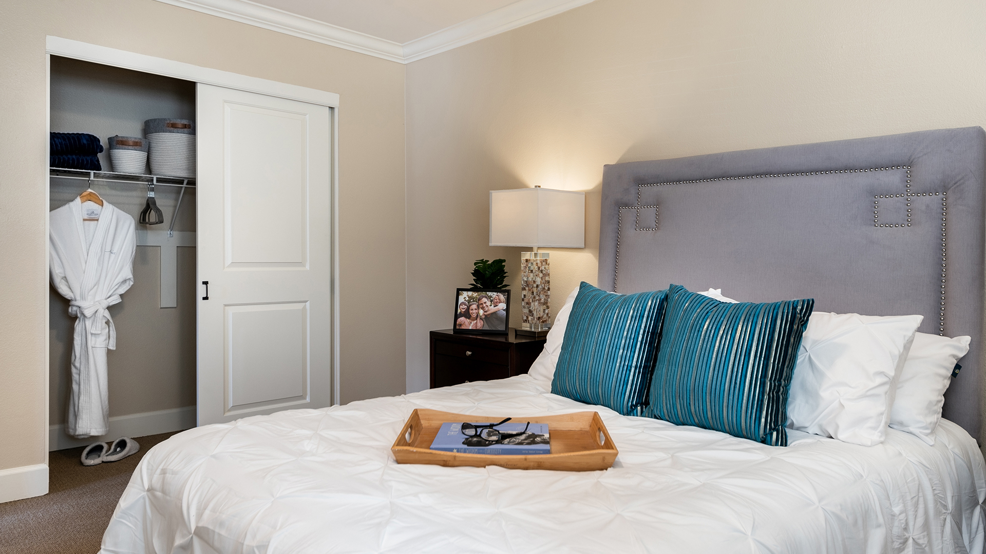 Atria San Juan senior living apartment bedroom